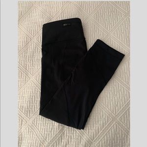 LULULEMON Crop Leggings